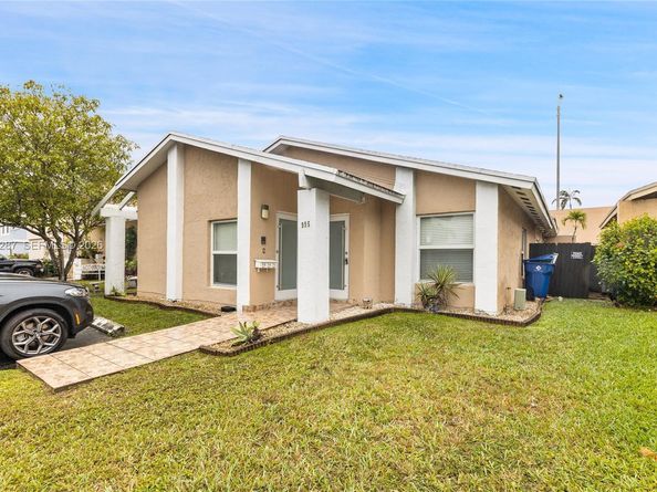 Undisclosed Address #A11952287, Miami FL 33172