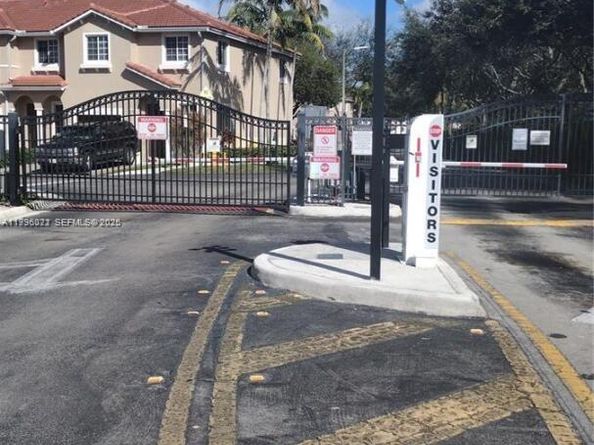 Undisclosed Address #A11996021, Miami Gardens FL 33169