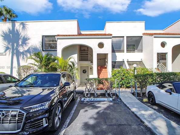 3553 Magellan Cir 3171, Aventura FL 33180