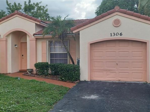 1306 NW 125th Ter, Sunrise FL 33323
