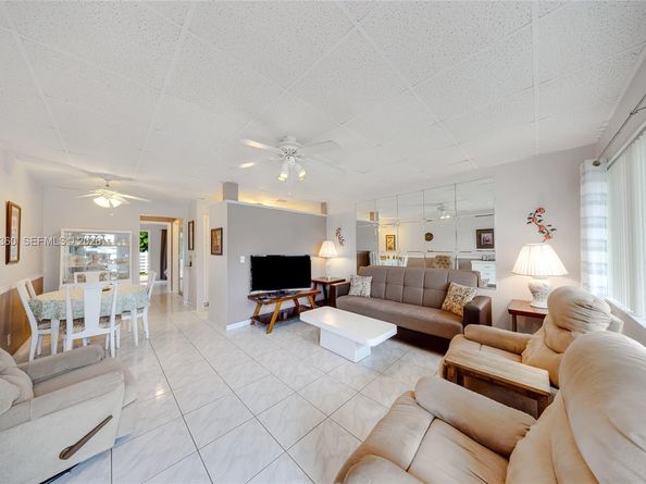 815 SW 10th Ter 6V, Hallandale Beach FL 33009