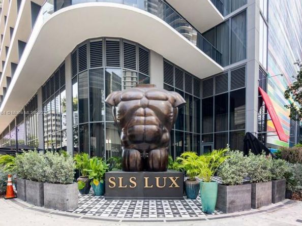 801 S Miami Ave 1703, Miami FL 33130