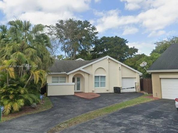 5110 SW 153rd Pl N, Miami FL 33185