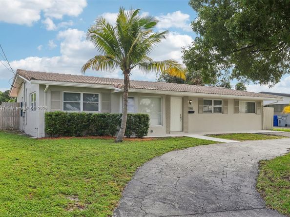 1700 SW 5th Ave, Pompano Beach FL 33060
