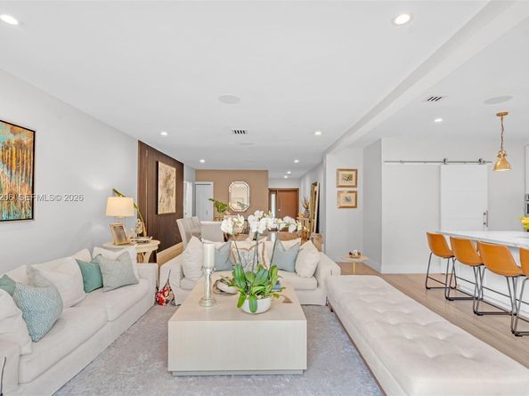 6235 Alton Rd, Miami Beach FL 33140