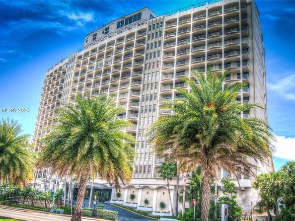 5401 Collins Ave 819, Miami Beach FL 33140