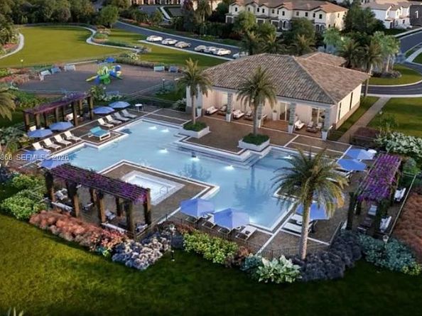 2347 NW 122 terr, Miami FL 33167