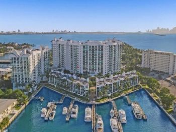 7910 W Harbor Island Dr