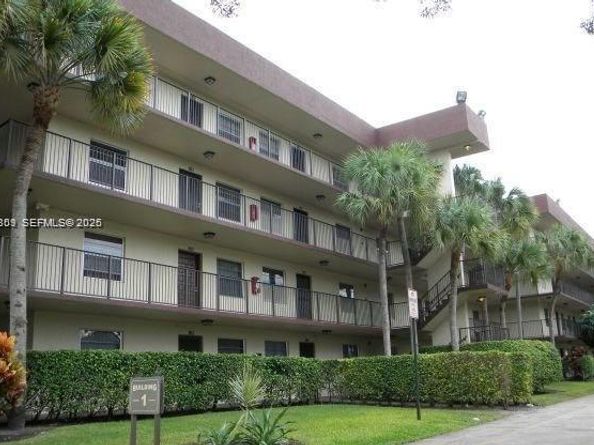 3321 NW 47th Ter 330, Lauderdale Lakes FL 33319