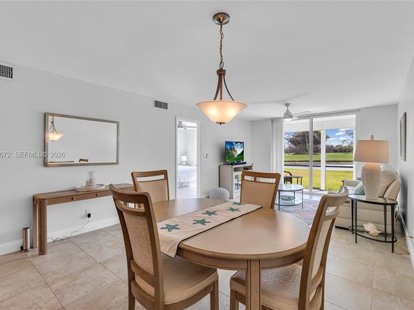 9320 S Hollybrook Lake Dr 108, Pembroke Pines FL 33025