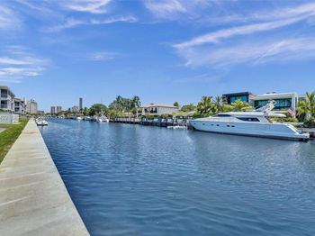 455 Paradise Isle Blvd