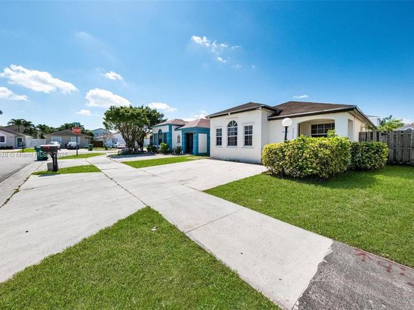 13910 SW 160th Ter, Miami FL 33177