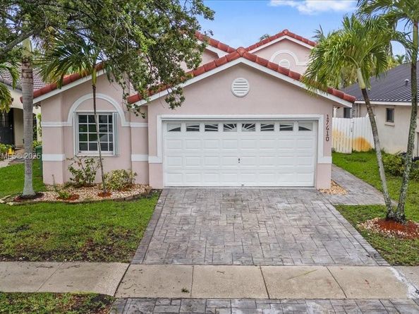 17610 SW 4th Ct, Pembroke Pines FL 33029