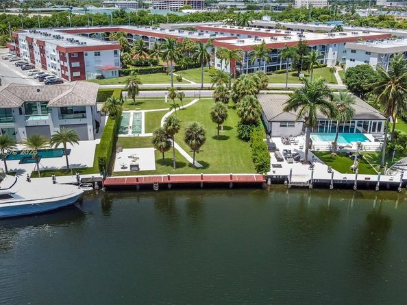 580 Egret Dr 121, Hallandale Beach FL 33009