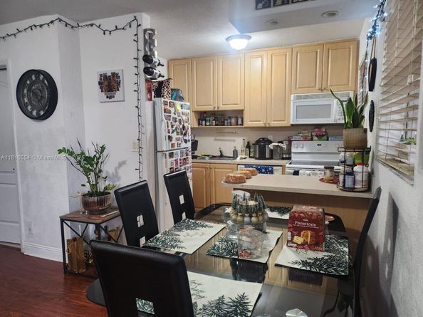 110 SE 2nd St 210, Hallandale Beach FL 33009