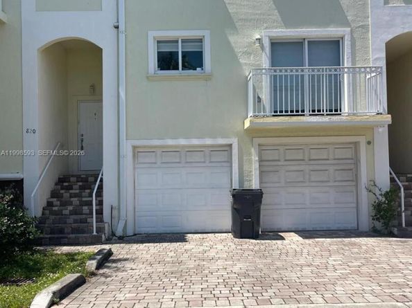 826 N 17th Ave, Hollywood FL 33020