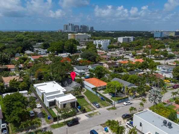 Undisclosed Address #A12025567, Miami FL 33133