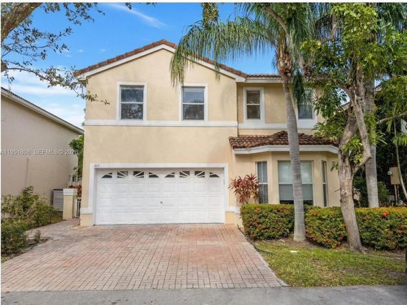 1145 W Lake St, Hollywood FL 33019