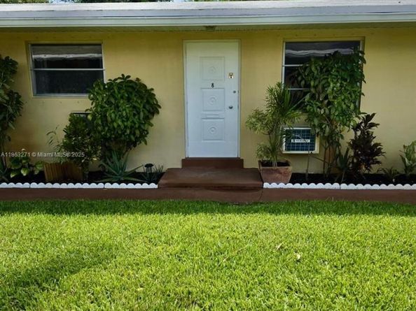 2241 Monroe St 8, Hollywood FL 33020