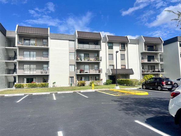 10431 N Kendall Dr D314, Miami FL 33176