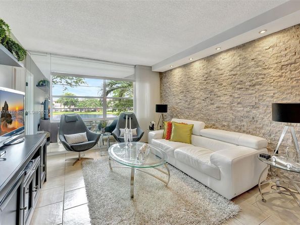 5103 NW 35th St 506, Lauderdale Lakes FL 33319