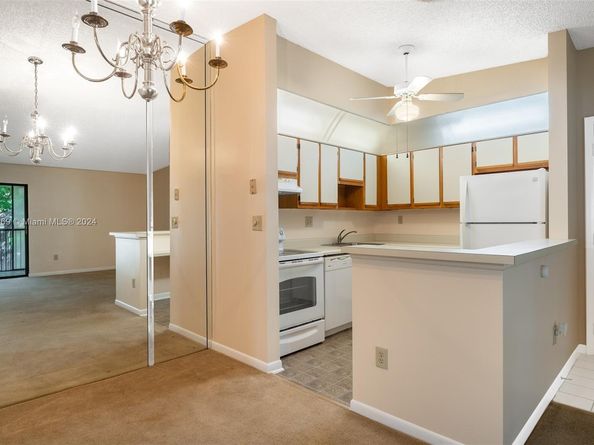 10869 W Clairmont Cir 209, Tamarac FL 33321