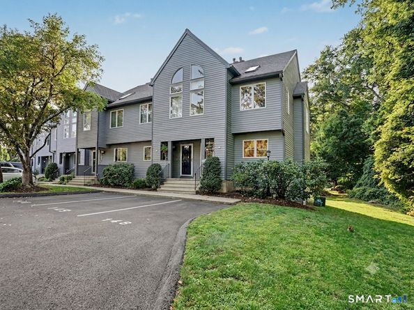 81 Wolfpit Avenue A9, Norwalk CT 06851