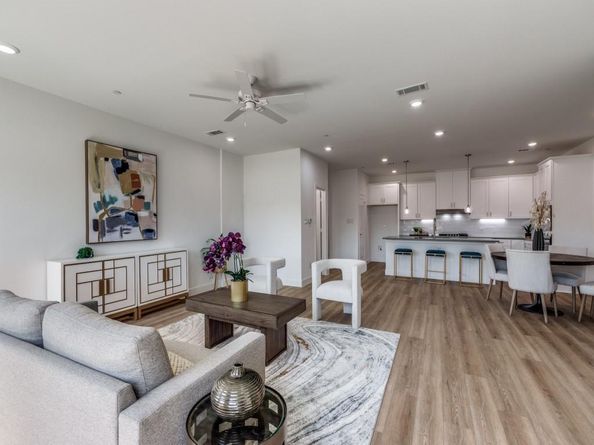 5617  Woodlands Drive , The Colony Texas 75056