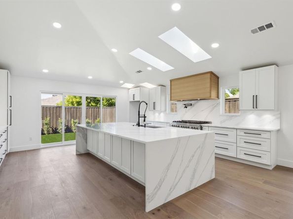 1109  Kenshire Lane , Richardson Texas 75081