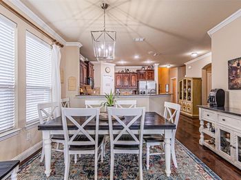 5721  Diamond Valley Drive 