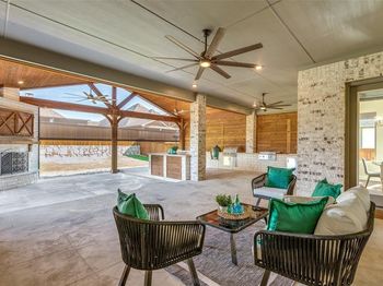 2908  Majestic Prince Street 