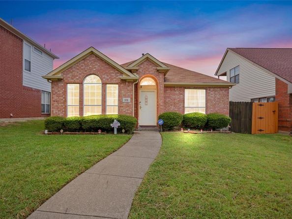 108  Hunter Drive , Cedar Hill Texas 75104