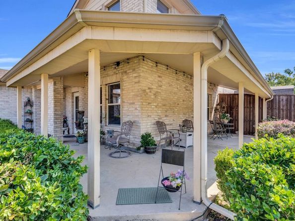 6729  Prairie Fire Road , Arlington Texas 76002