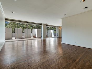 3601  Turtle Creek Boulevard 