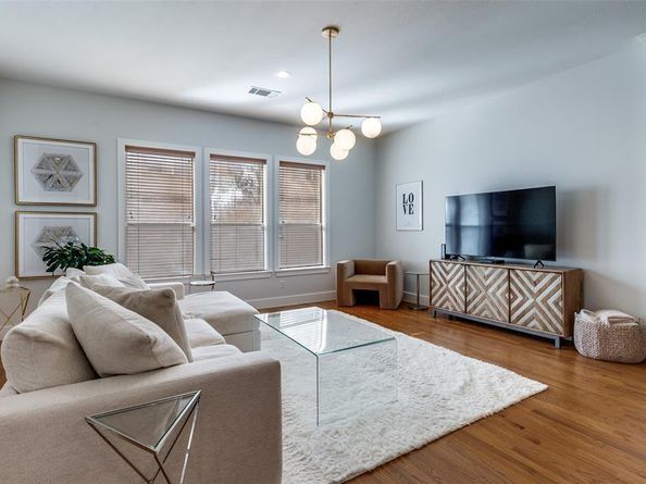 4830  Cedar Springs Road  11, Dallas Texas 75219