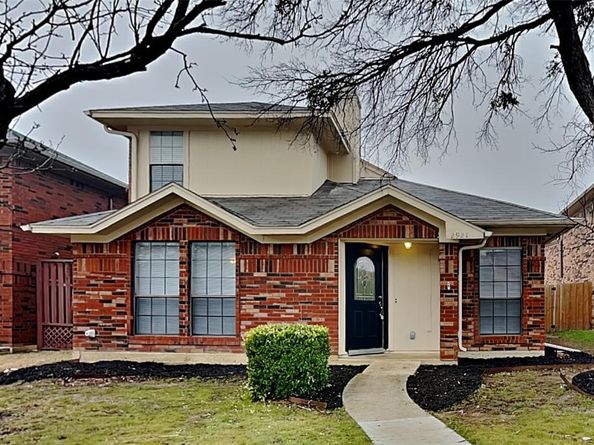 2921  Menlo Park Lane , Carrollton Texas 75007