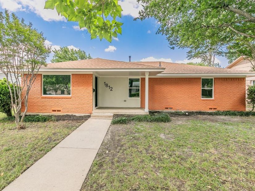 1812  Boyd Street , Dallas Texas 75224