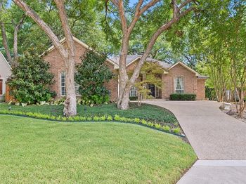 2702  Woodstream Lane 