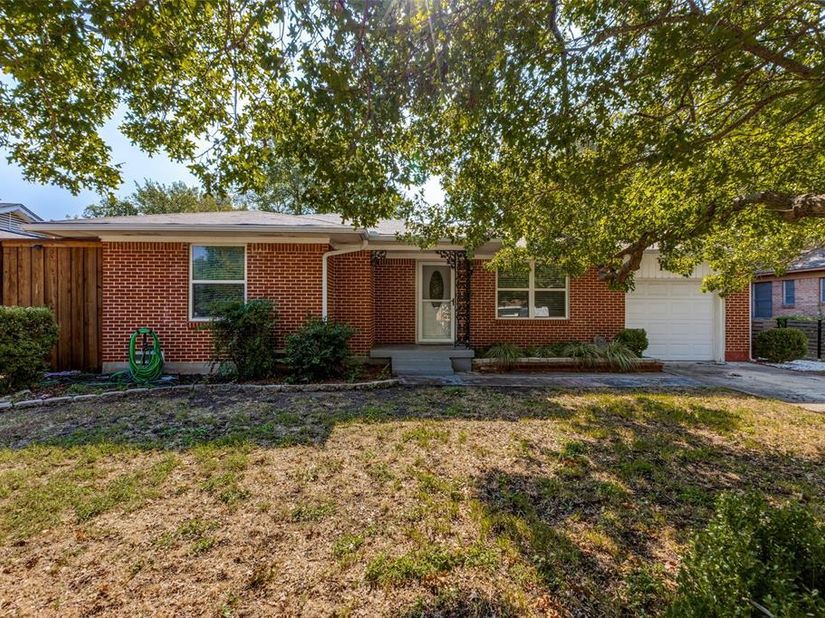 10248  San Lorenzo Drive , Dallas Texas 75228