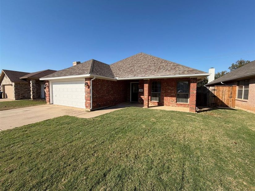 2961  Salado Trail , Fort Worth Texas 76118