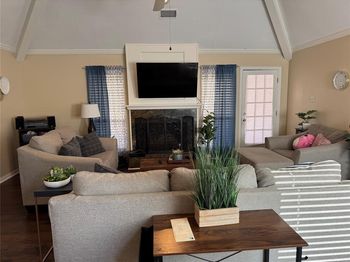 428  River Oaks Lane 
