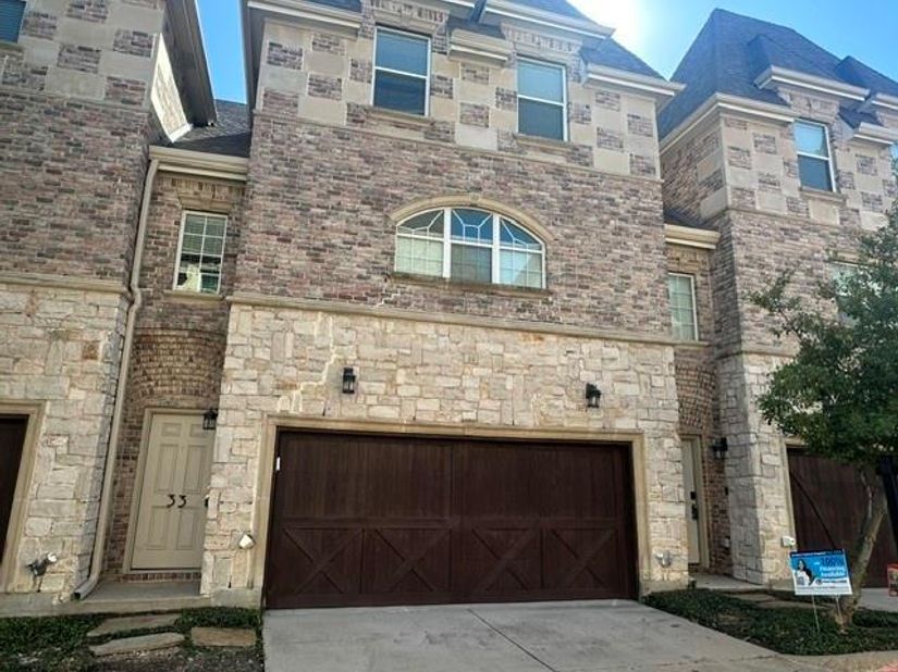 2700  Club Ridge Drive  33, Lewisville Texas 75067