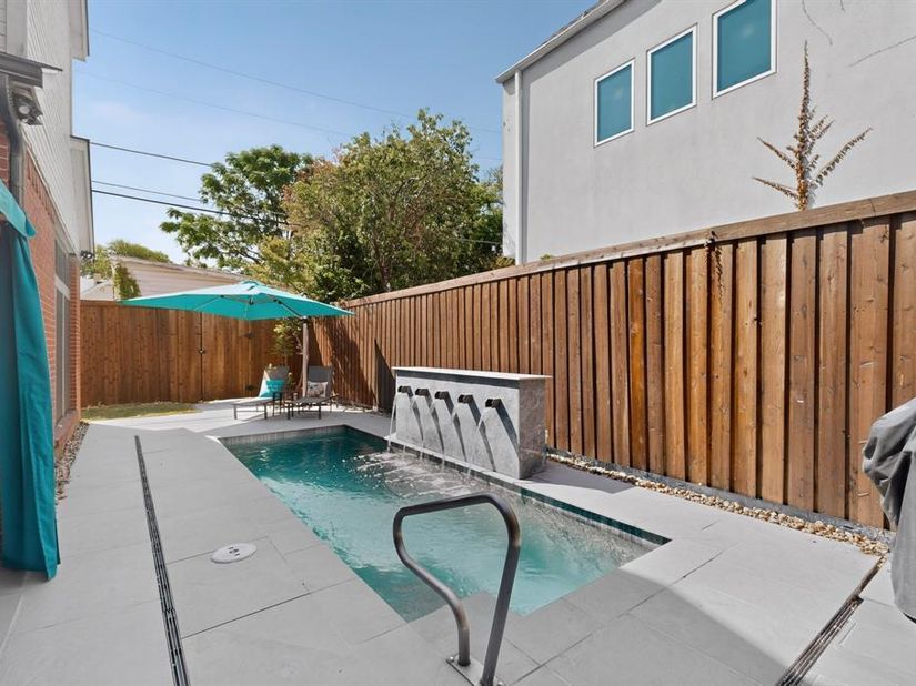 1526  Abrams Road , Dallas Texas 75214