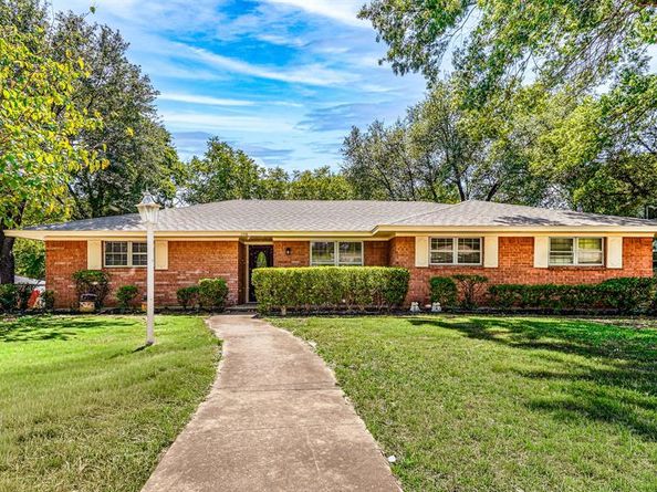 1203  Springbrook Circle , DeSoto Texas 75115