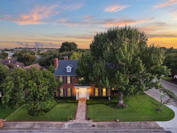 7104  Judi Court , Dallas Texas 75252