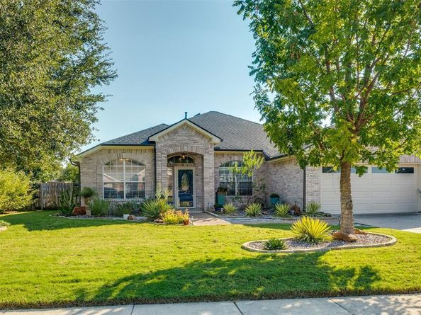 1622  Redwood Drive , Corinth Texas 76210