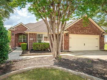 5201  Lake Bend Drive 