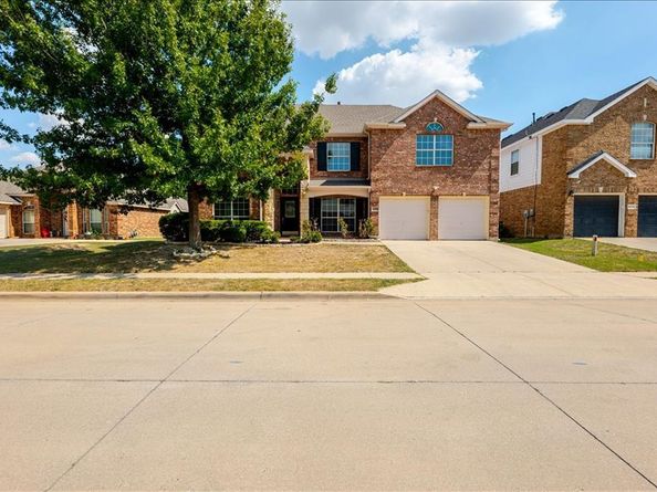 8158  Painted Tree Trail , Fort Worth Texas 76131