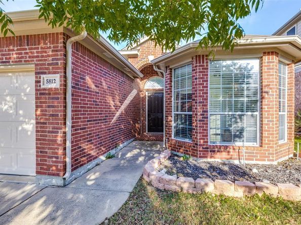 5812  Minnow Drive , Fort Worth Texas 76179