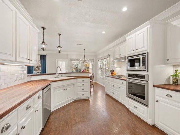 7720  Bridlewood Court , North Richland Hills Texas 76182